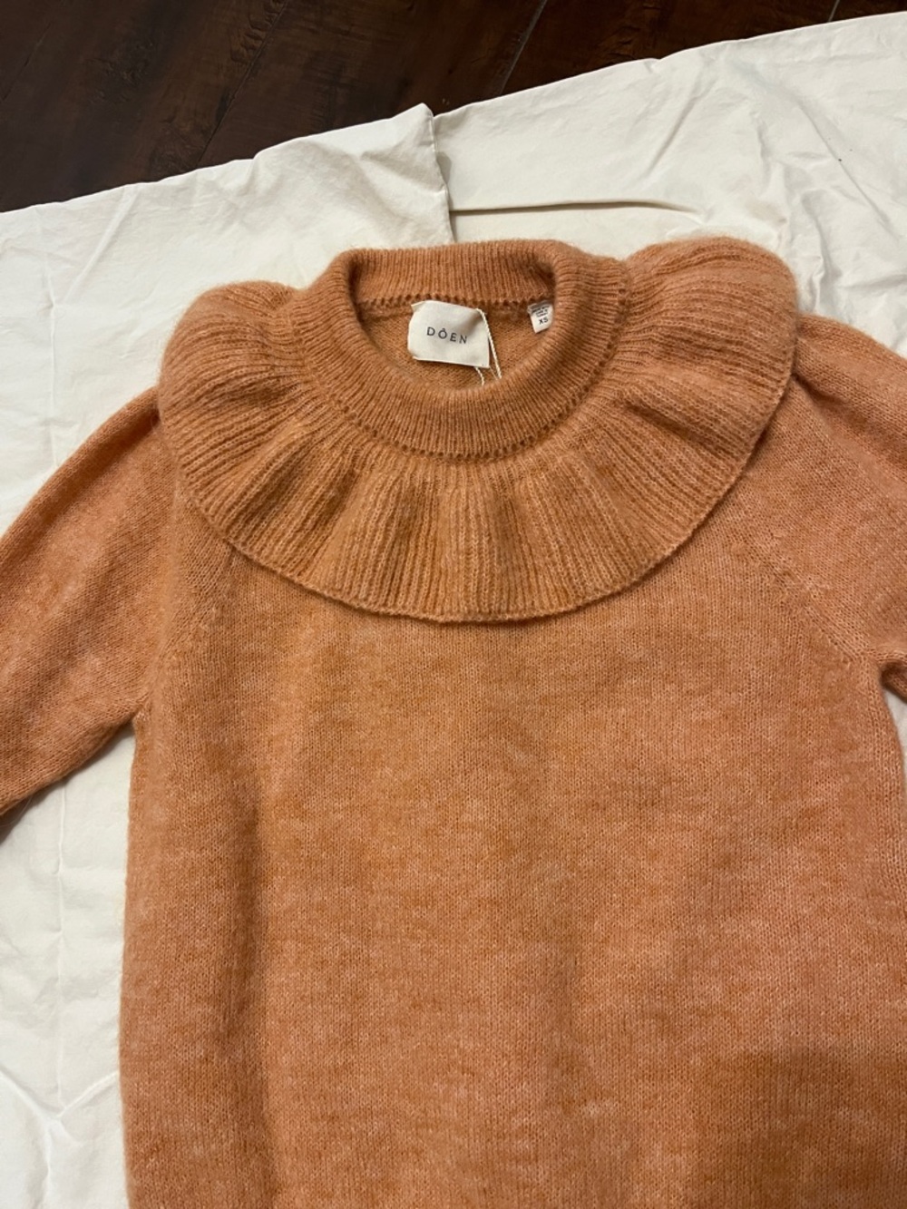 Doen Cozy Rust Ruffle-Neck Sweater